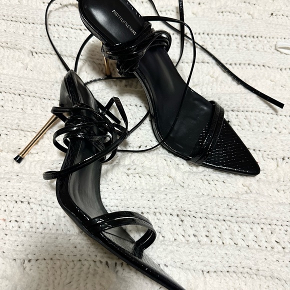 NEW PLT Black Vegan Leather Croc Double Strap Lace Up High Metal Heels 8 - Picture 3 of 7